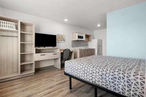 WoodSpring Suites Ceres - Modesto image 11
