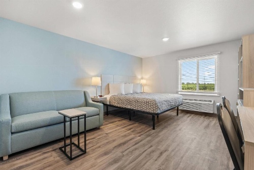 WoodSpring Suites Ceres - Modesto image 12