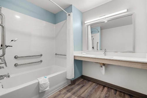 WoodSpring Suites Ceres - Modesto image 14