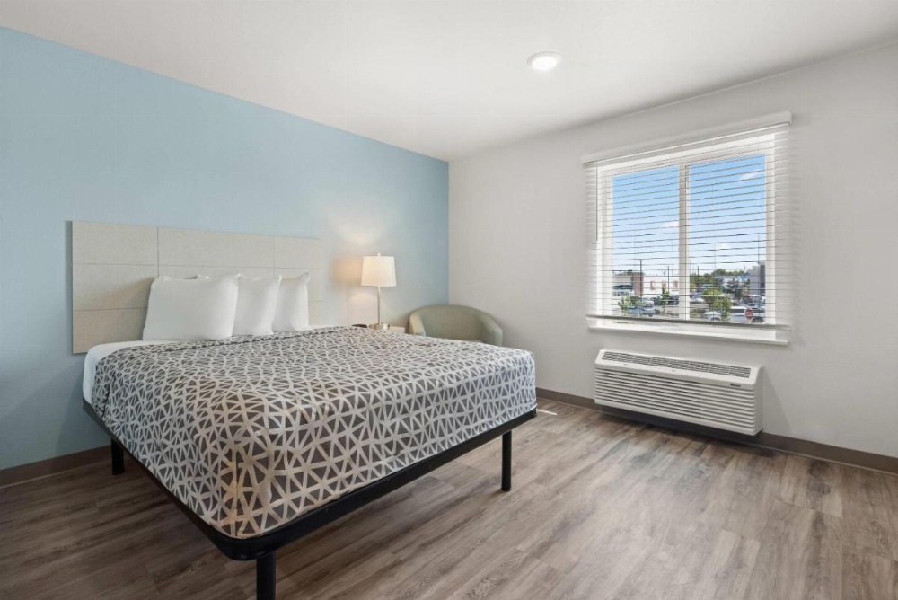 King Suite with Sofa - Non Smoking